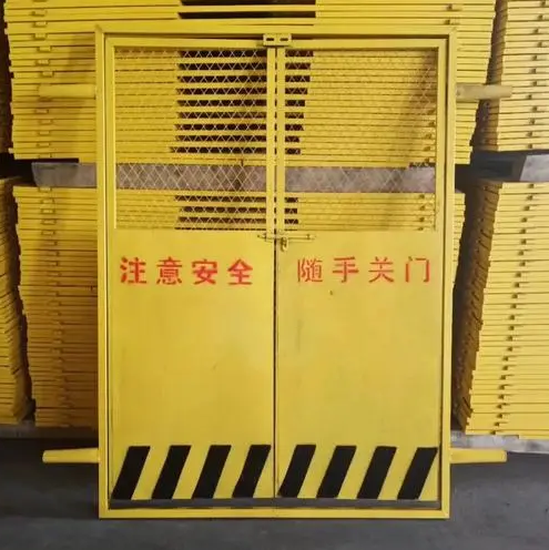 柳州电梯防护门